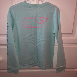 Girl’s Vineyard Vines whale T-Shirt XS